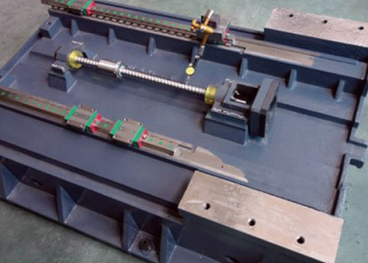 Pagwawasto ng three-axis ball screw